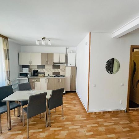 Garsoniera Family Apartamento Buşteni Exterior foto