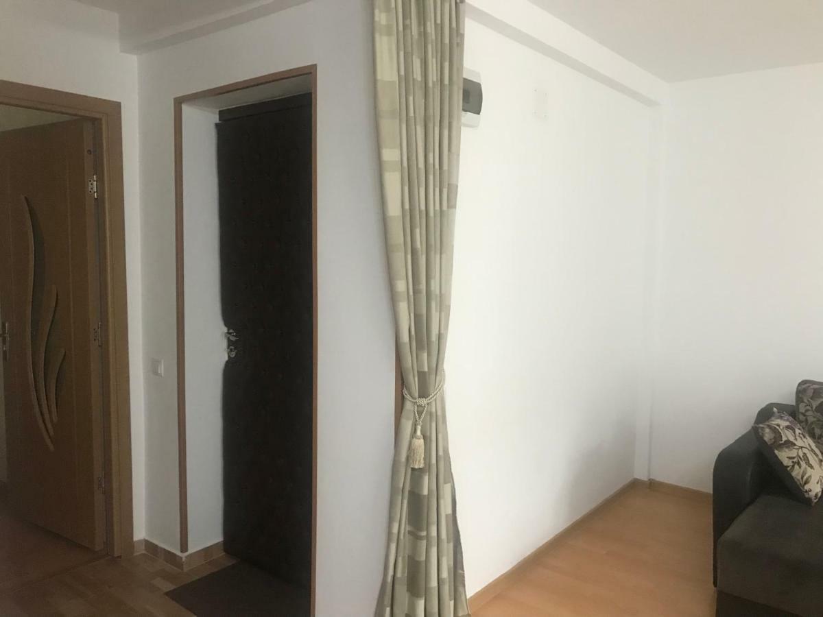 Garsoniera Family Apartamento Buşteni Exterior foto